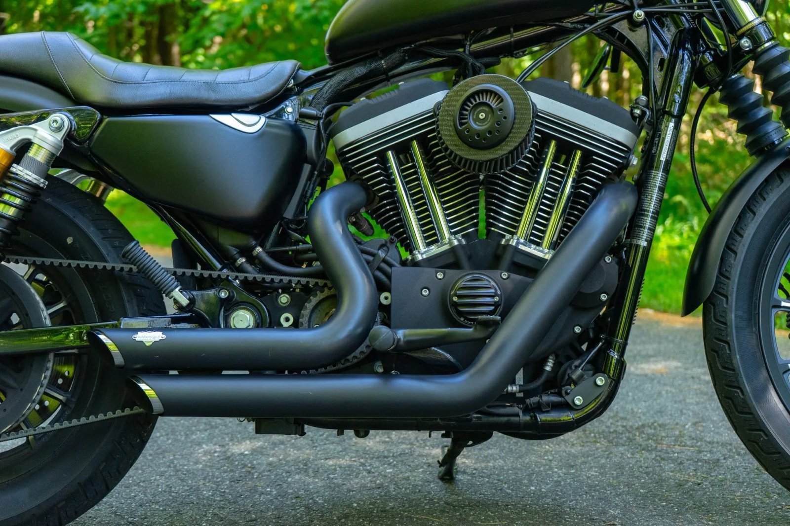 Modified 2009 Harley-Davidson Sportster Iron 883 photo 5