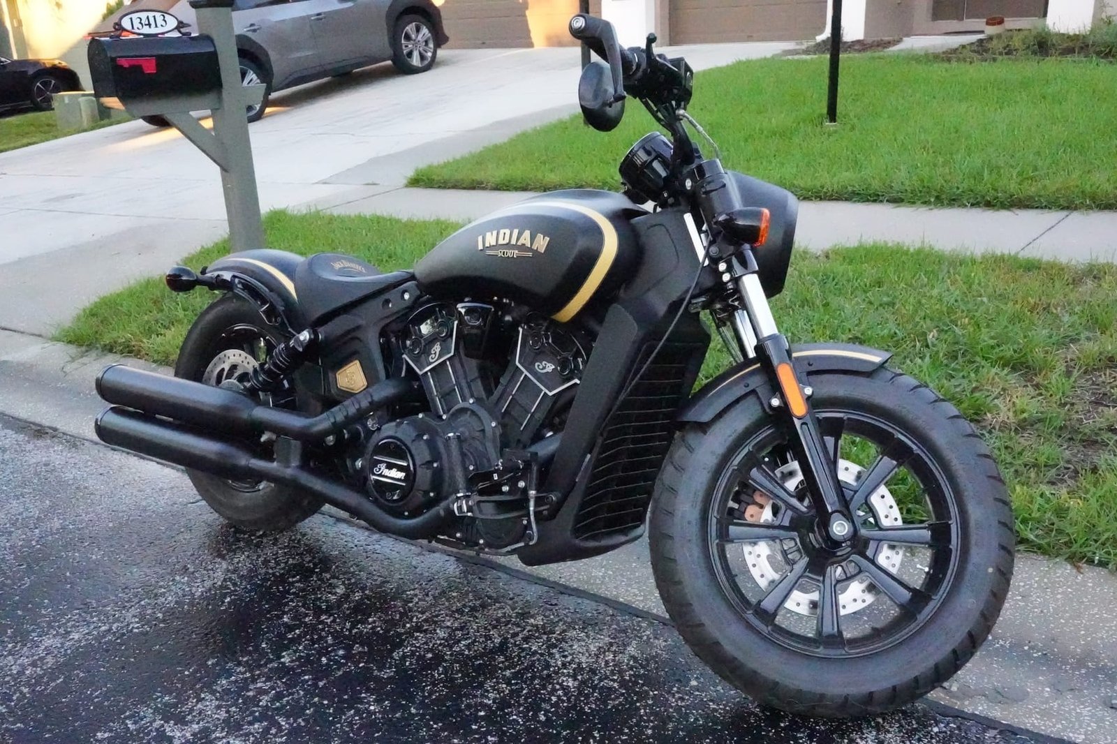 0-Mile 2018 Jack Daniel's Limited Edition Indian Scout Bobber photo 2