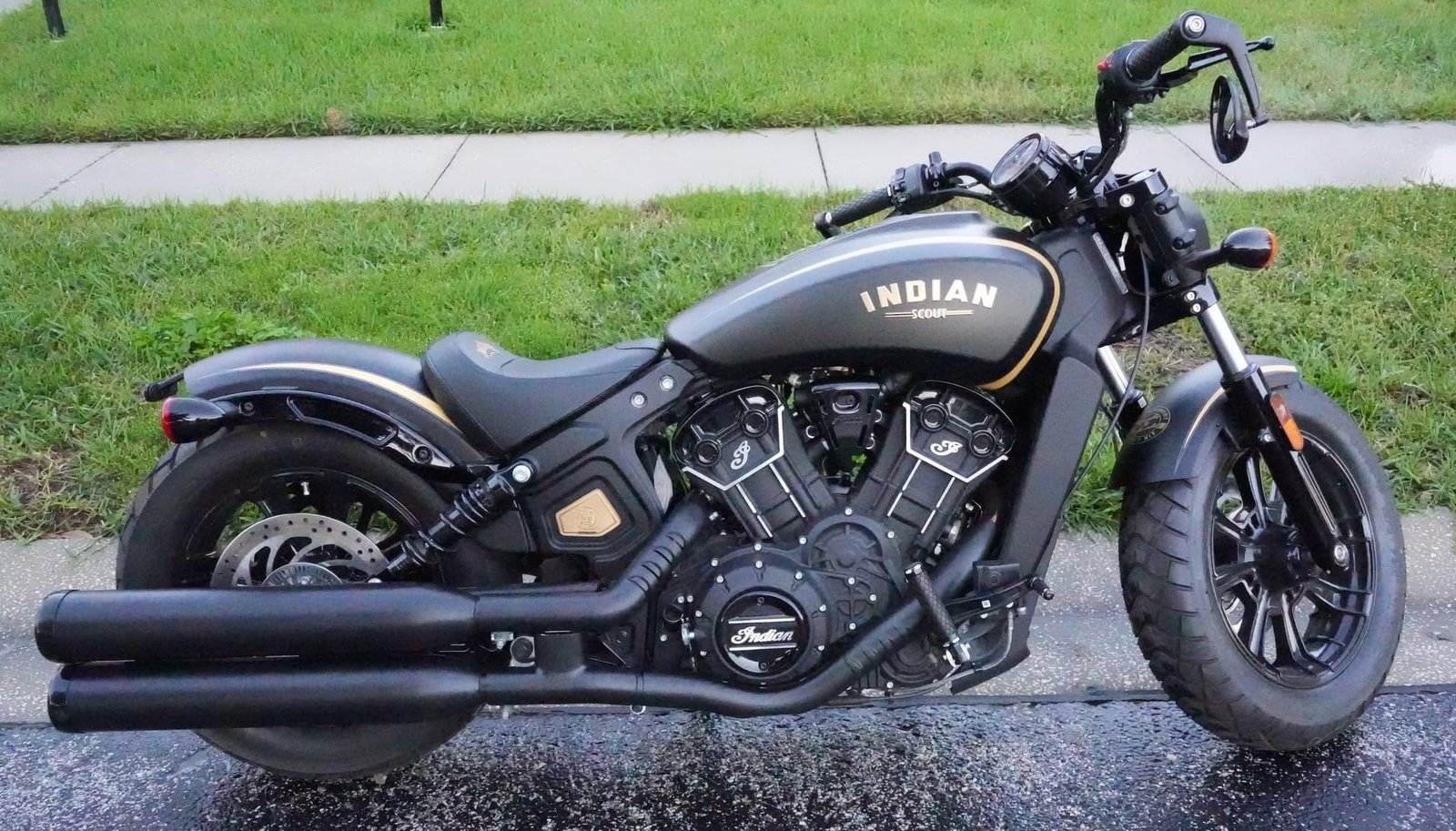 0-Mile 2018 Jack Daniel's Limited Edition Indian Scout Bobber photo 3