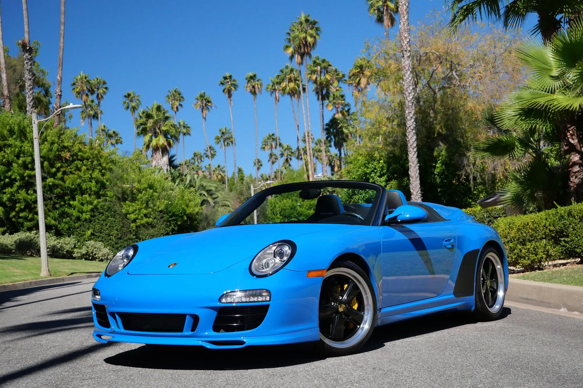 2011 Porsche 911 Speedster #193 of 356 photo 2