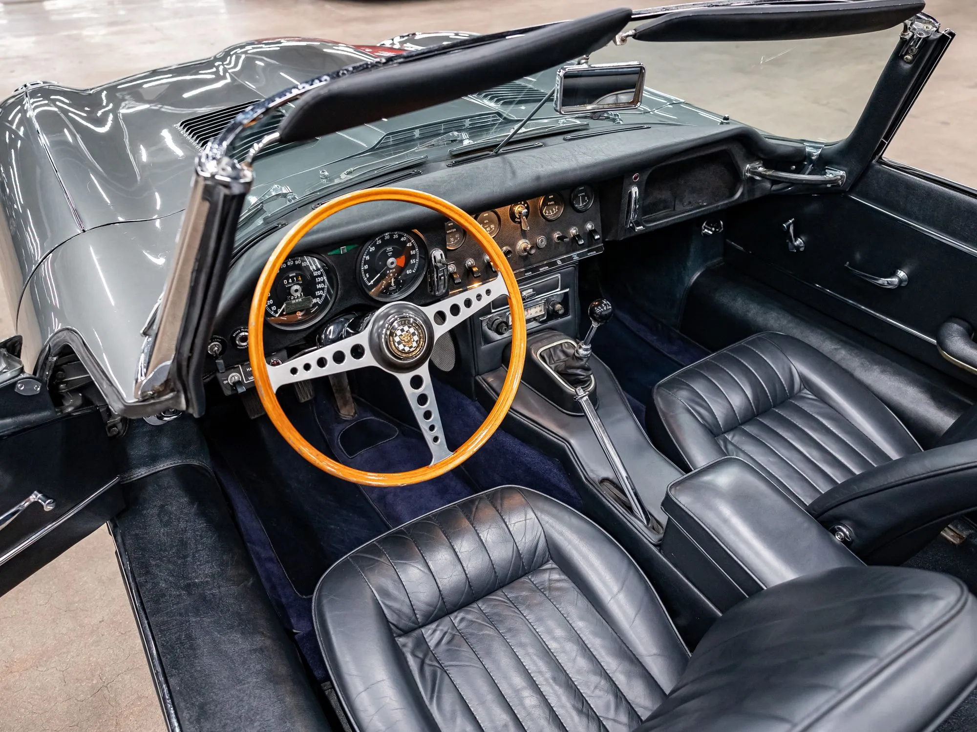1967 Jaguar XKE Series I 4.2 Roadster Roadster photo 3