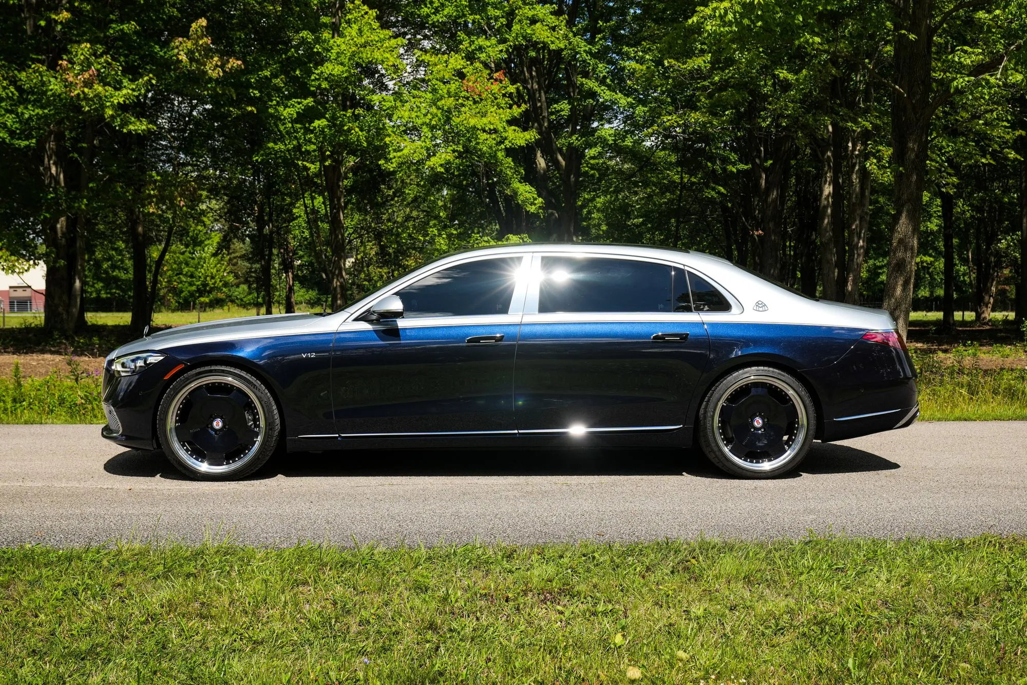 2024 Mercedes-Maybach S680 4MATIC Sedan S680 4MATIC photo 2