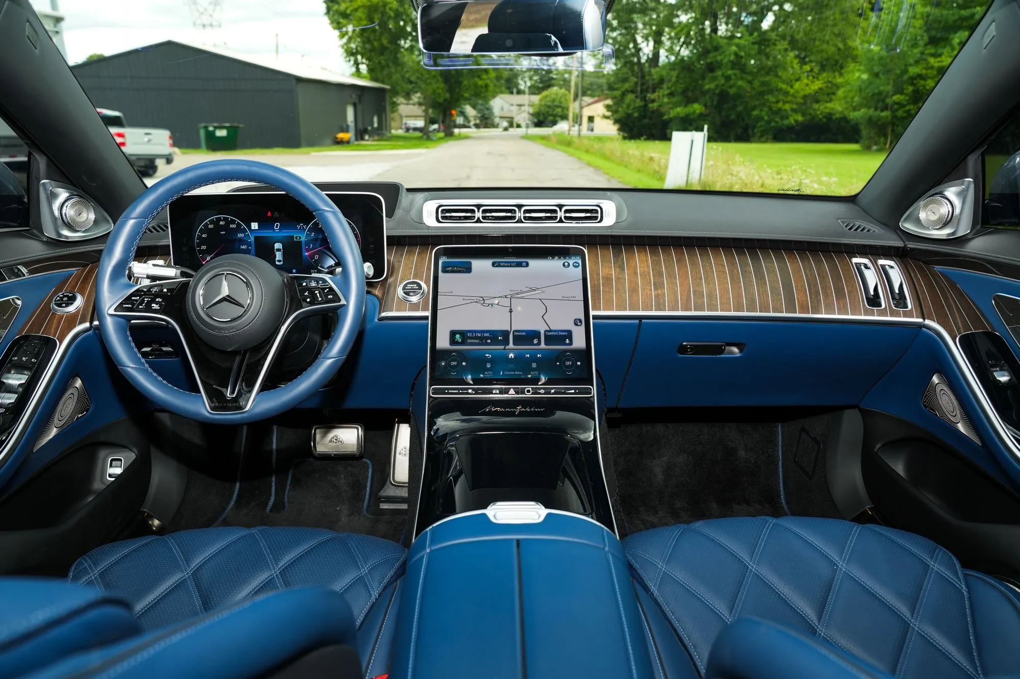 2024 Mercedes-Maybach S680 4MATIC Sedan S680 4MATIC photo 3