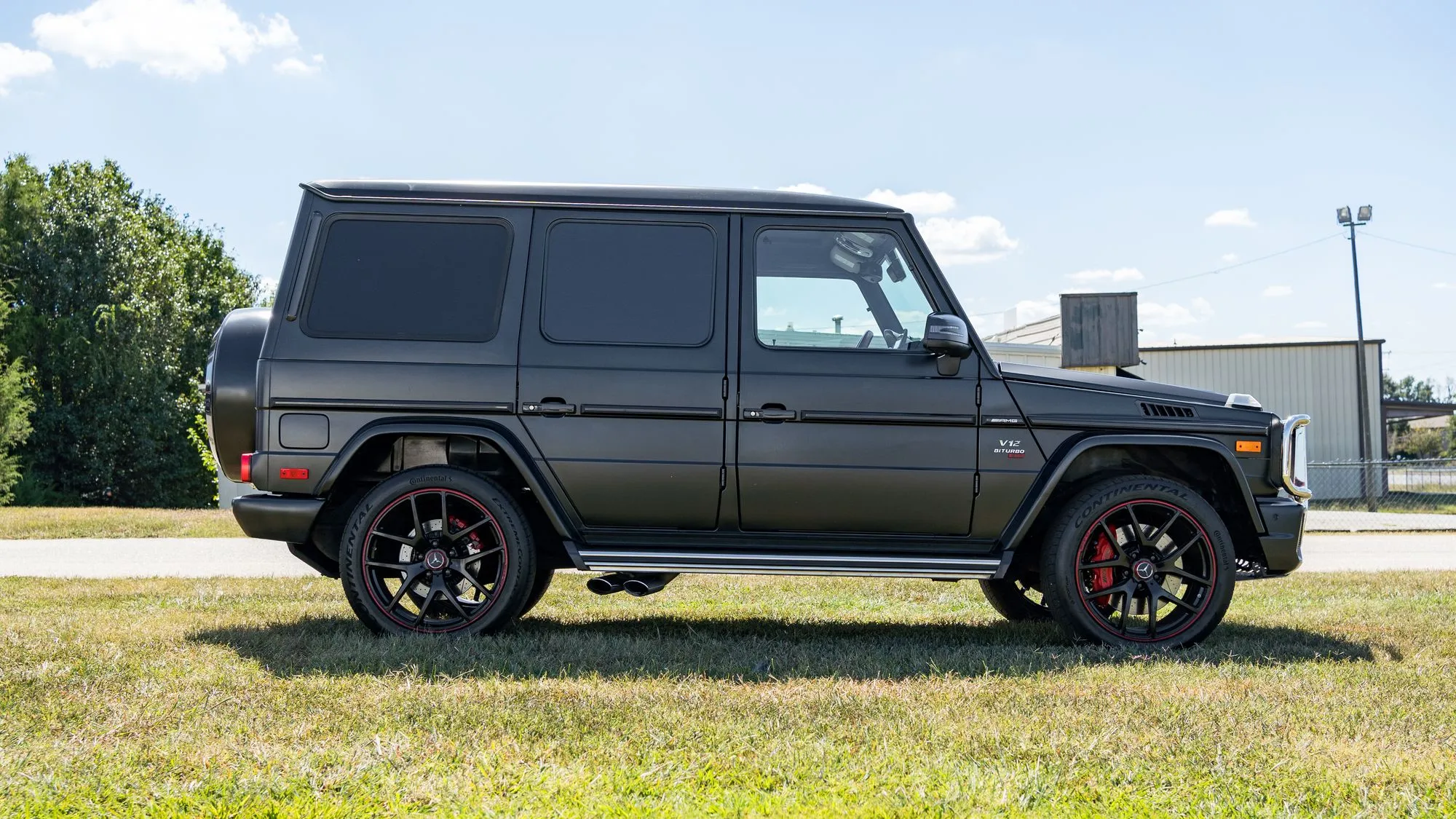 2017 Mercedes-AMG G65 photo 2