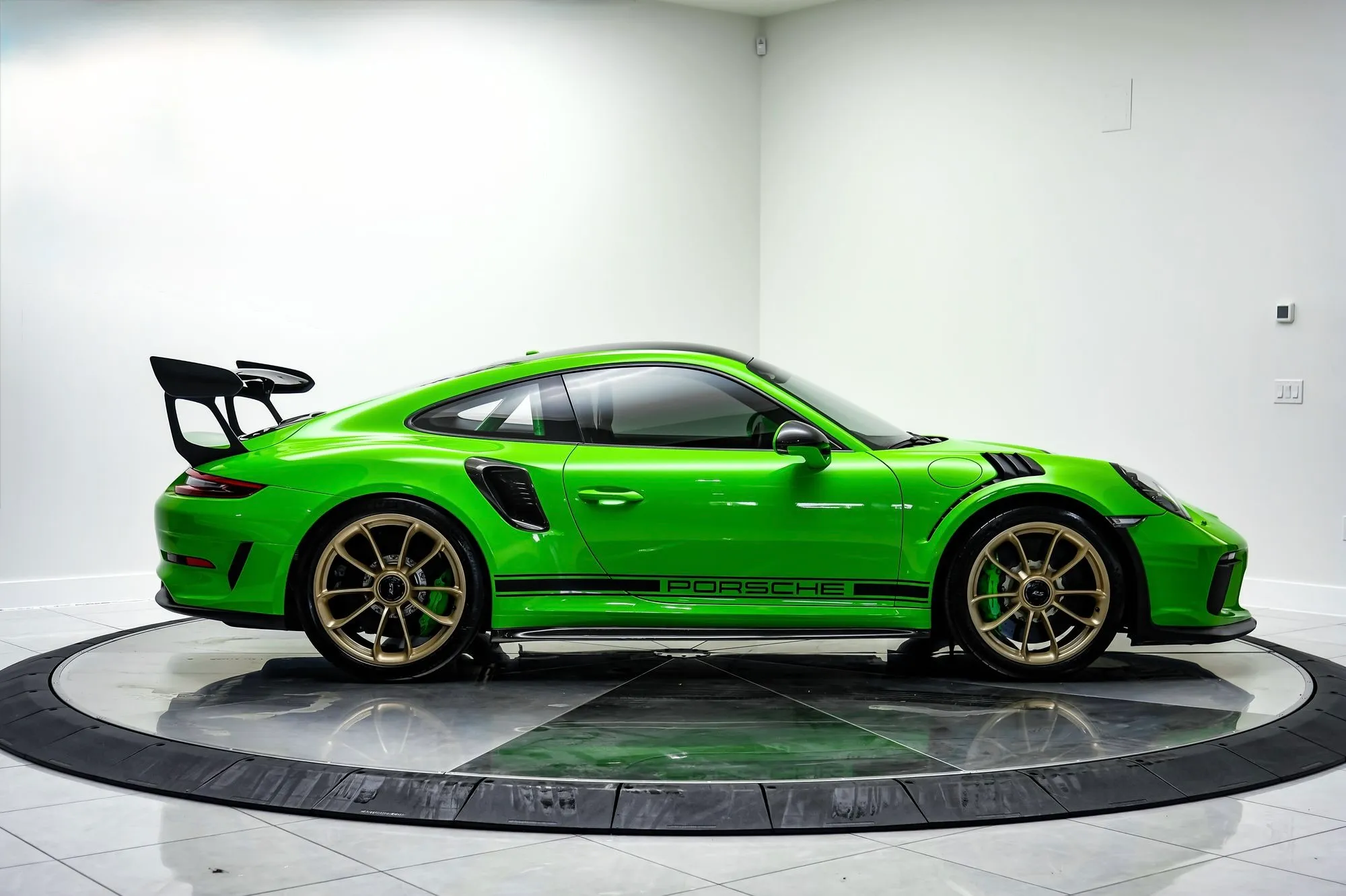 2019 Porsche 911 GT3 RS Weissach Weissach photo 2