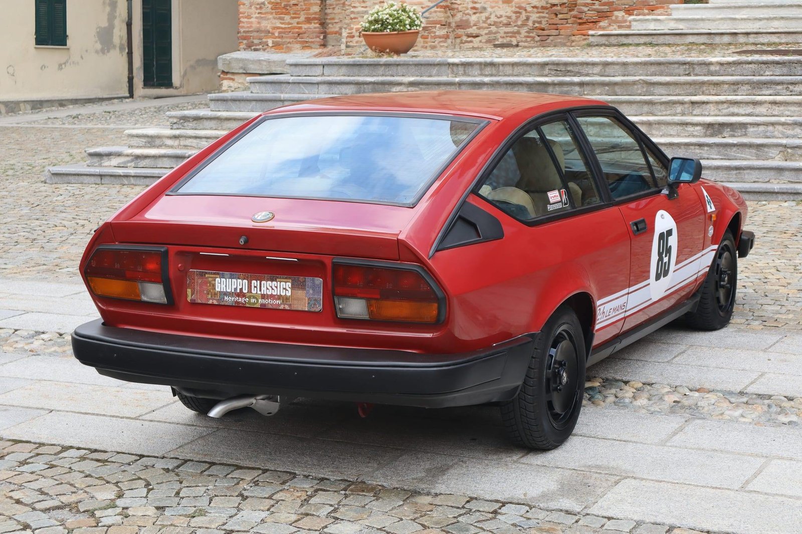 Twin Spark–Powered 1985 Alfa Romeo GTV 2.0 photo 2