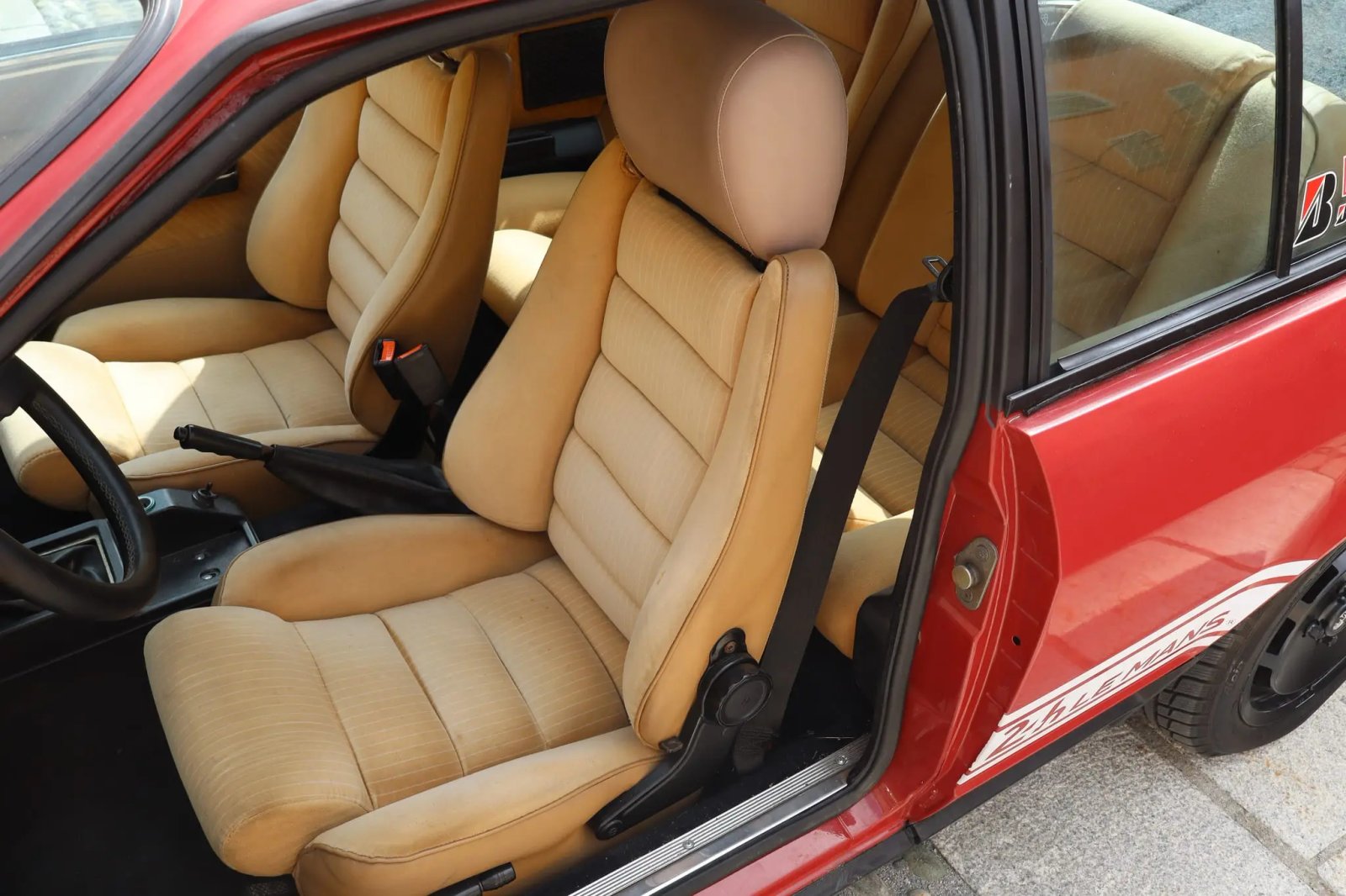 Twin Spark–Powered 1985 Alfa Romeo GTV 2.0 photo 5
