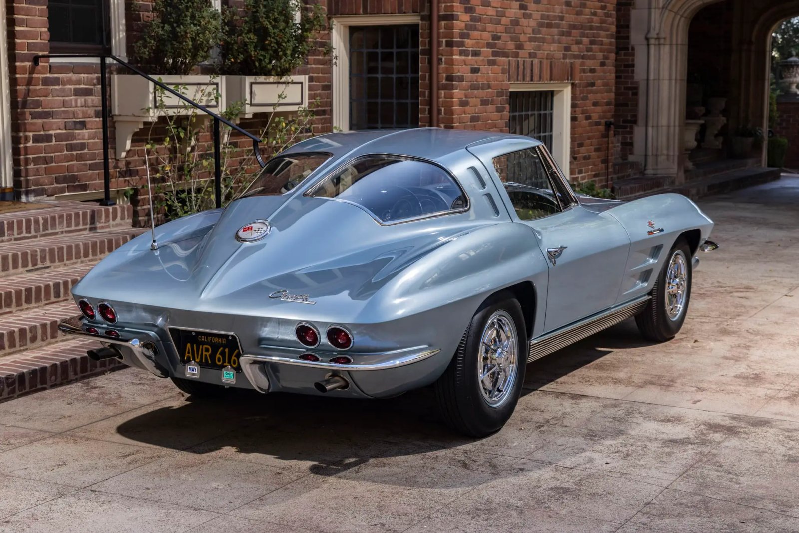 1963 Chevrolet Corvette Split-Window Coupe L84 327/360 Fuelie 4-Speed photo 3