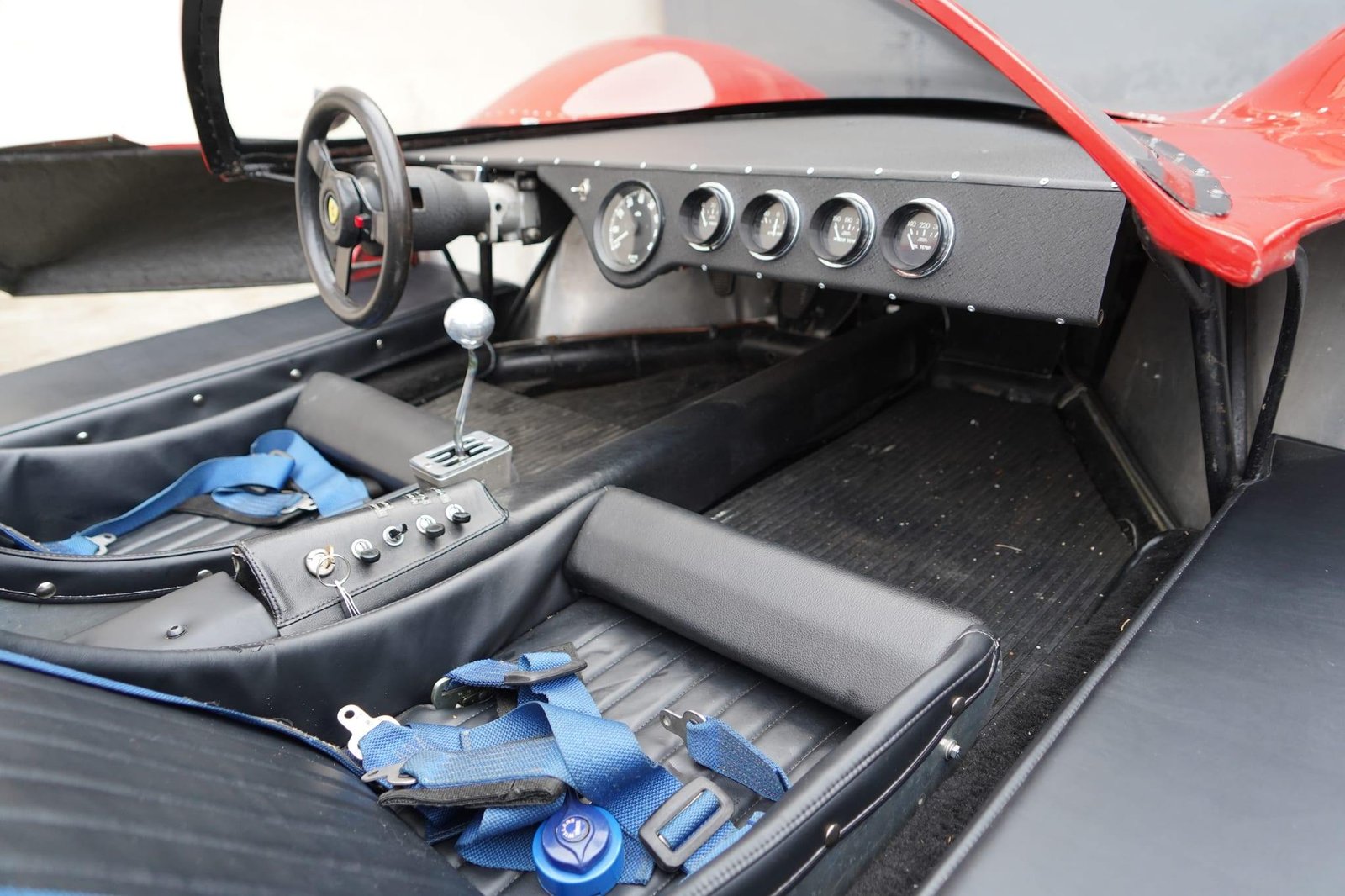 512BB-Powered Ferrari 412P Re-Creation by Norwood Autocraft photo 6