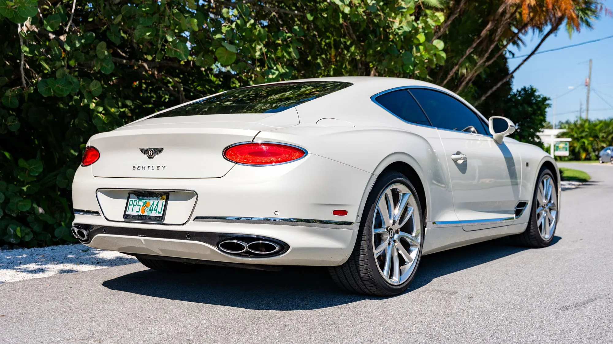 2020 Bentley Continental GT V8 First Edition Mulliner photo 2