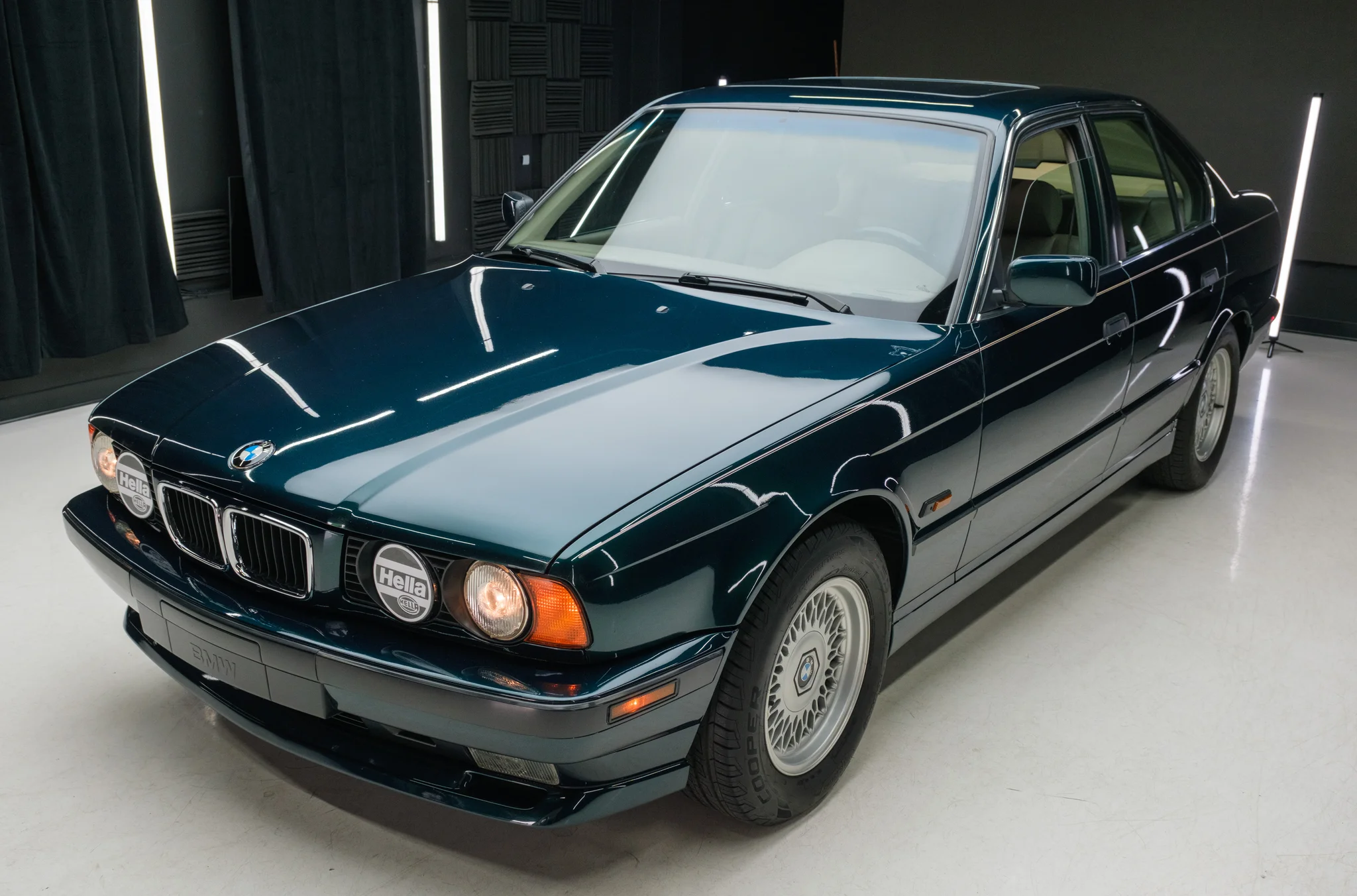1995 BMW 540i photo 2