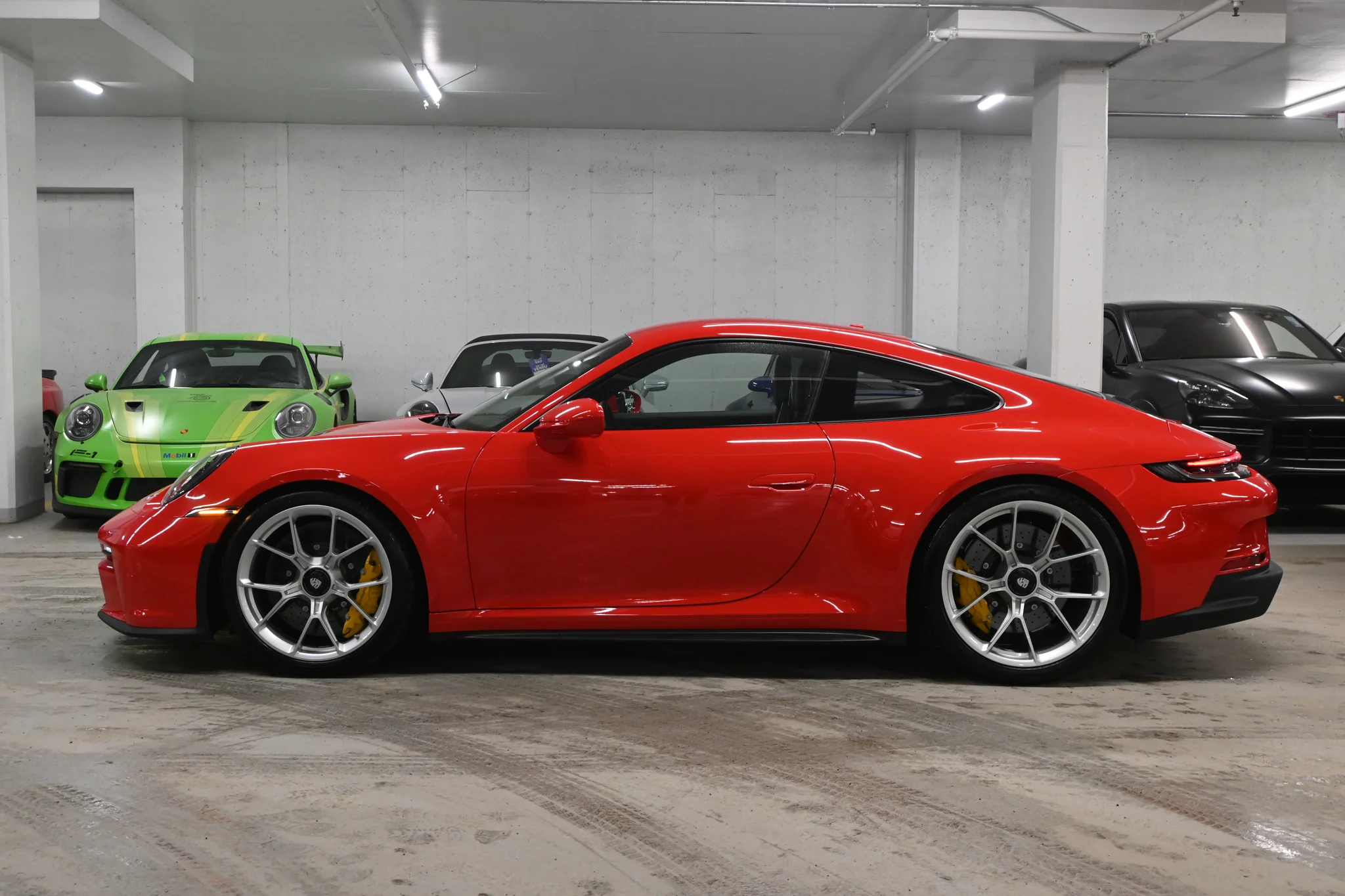 2023 Porsche 992 GT3 Touring 6-Speed photo 5