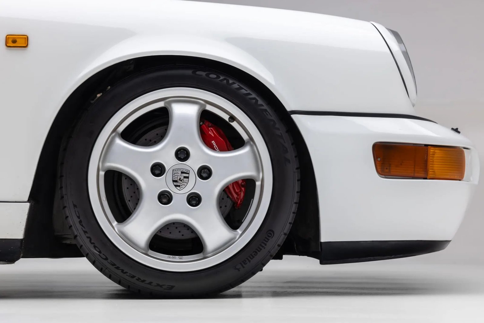 RoW 1991 Porsche 911 Carrera 2 Coupe 5-Speed photo 3