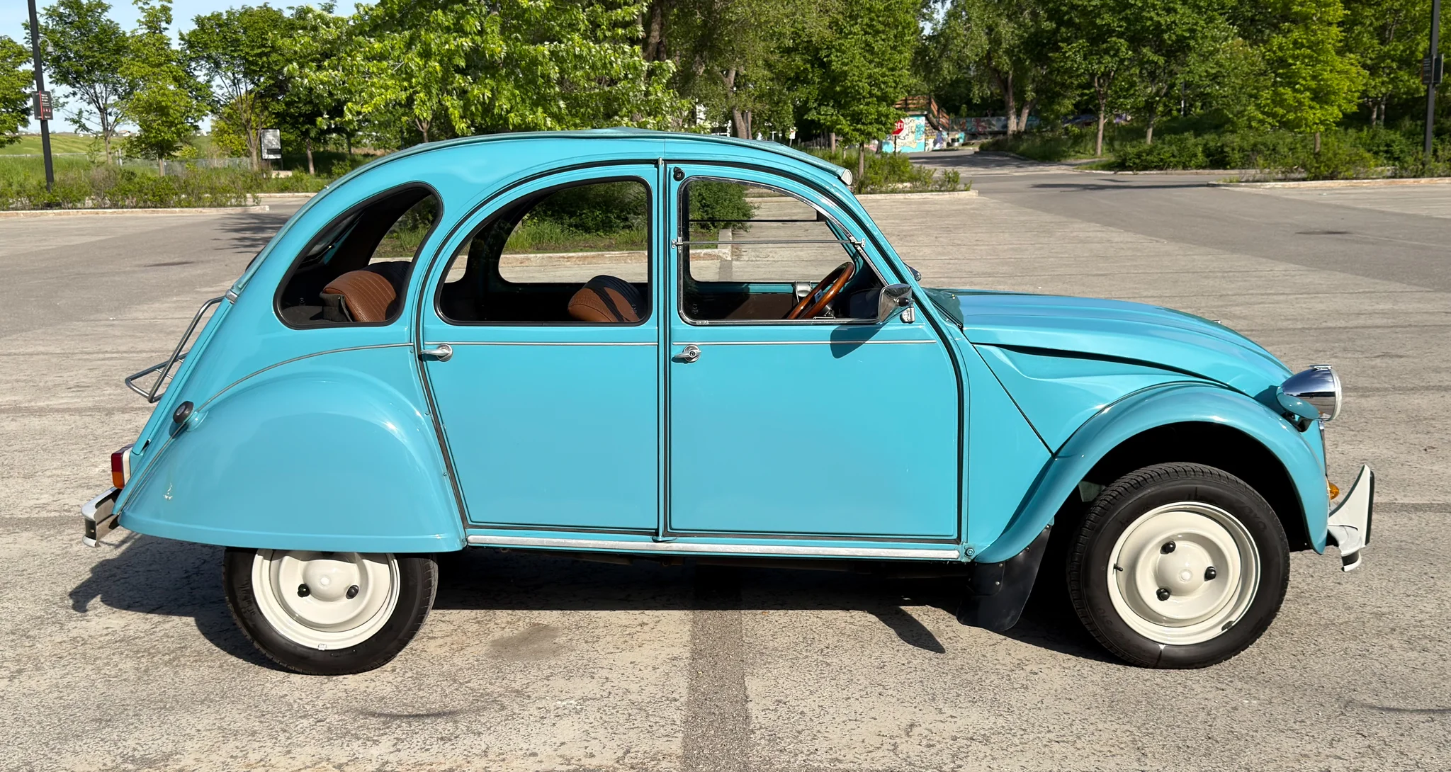 1976 Citroen 2CV6 Special 652cc photo 5